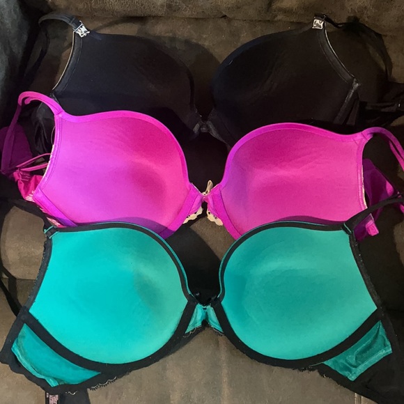 Victoria secret push up bras all 34 DD - Picture 2 of 6